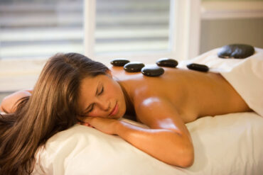 HOT STONE MASSAGE